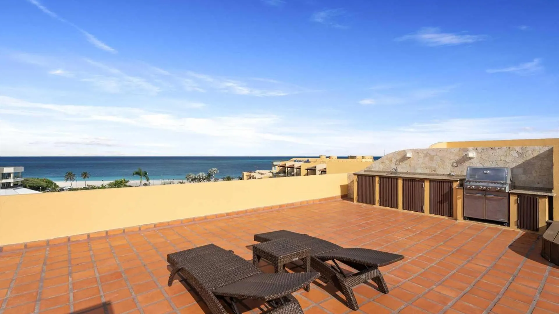 Beachfront - Amber Penthouse 2Br Condo - P512 شاطئ بالم بيت للعطل