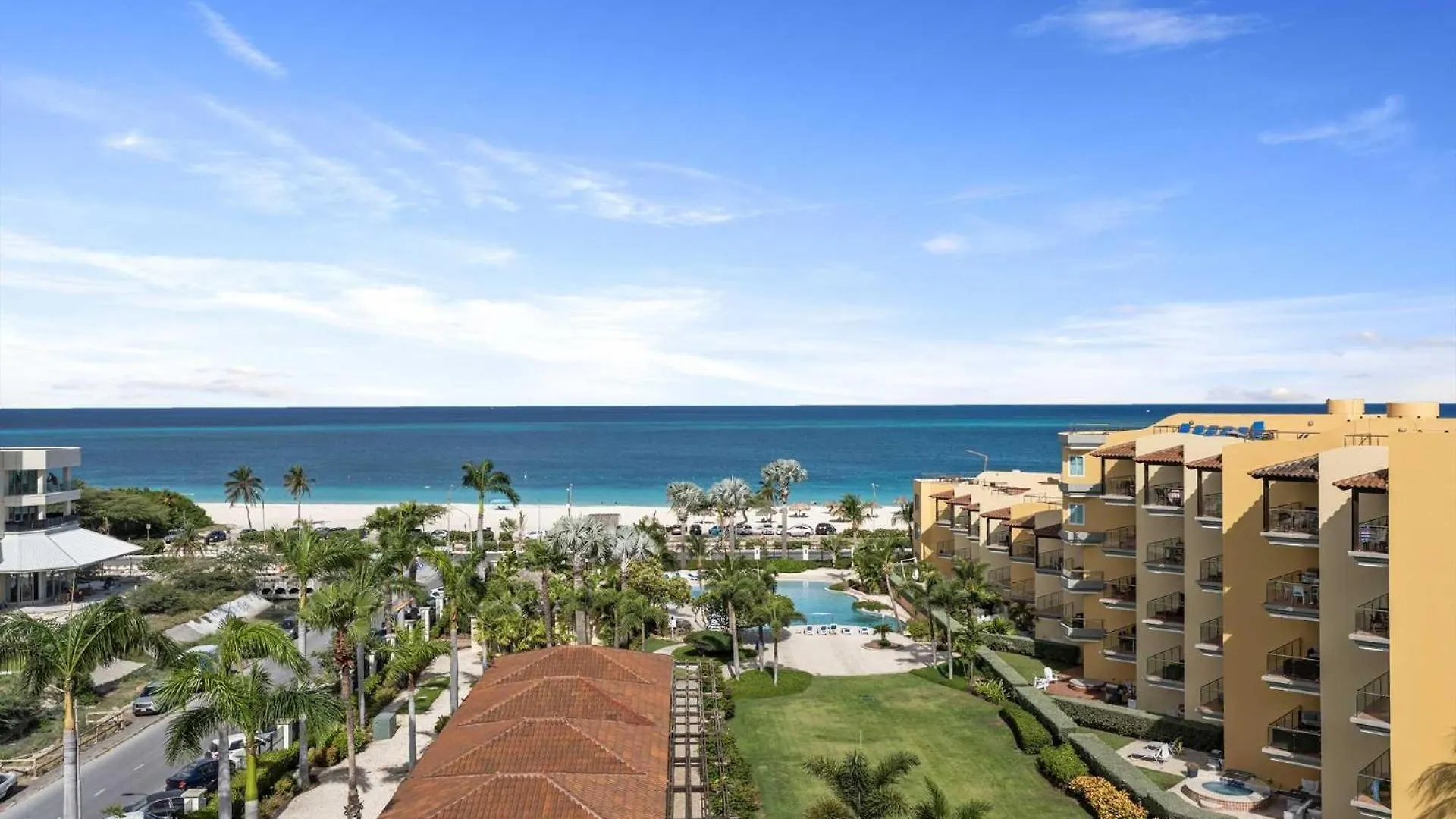 Beachfront - Amber Penthouse 2Br Condo - P512 شاطئ بالم 0*,