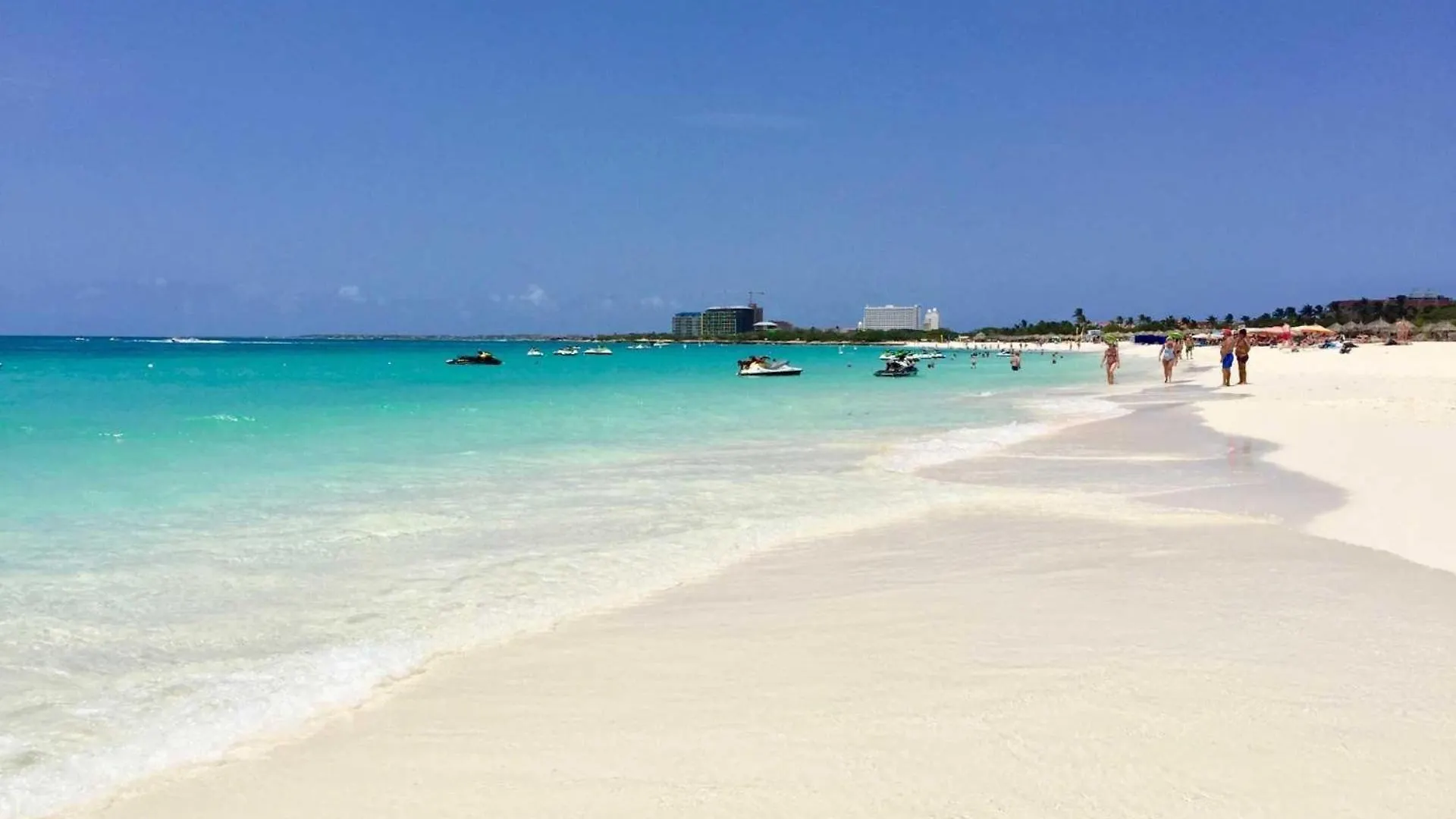 بيت للعطل Beachfront - Amber Penthouse 2Br Condo - P512 شاطئ بالم