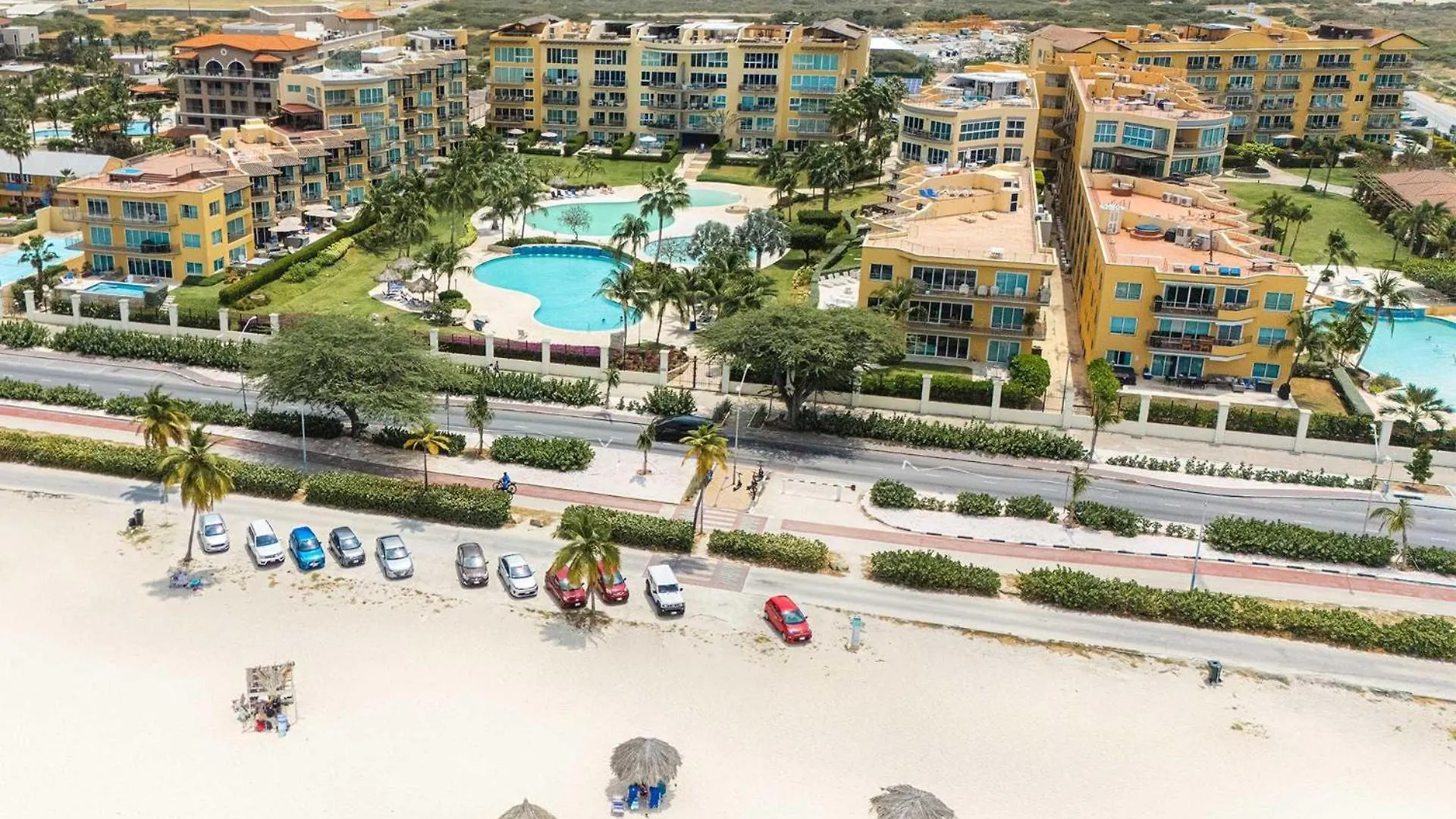 Beachfront - Amber Penthouse 2Br Condo - P512 شاطئ بالم 0*,